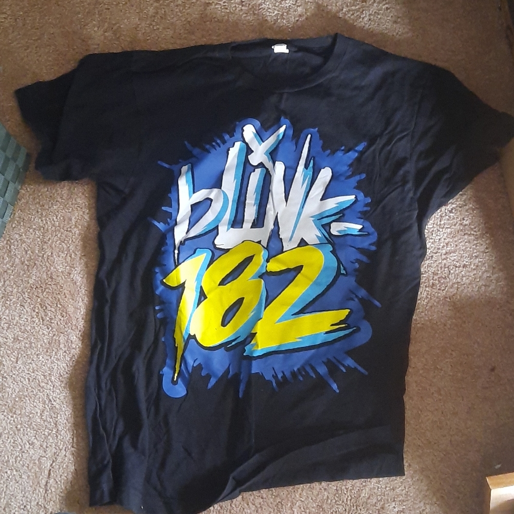 Blink 182 band merchandise tee size M